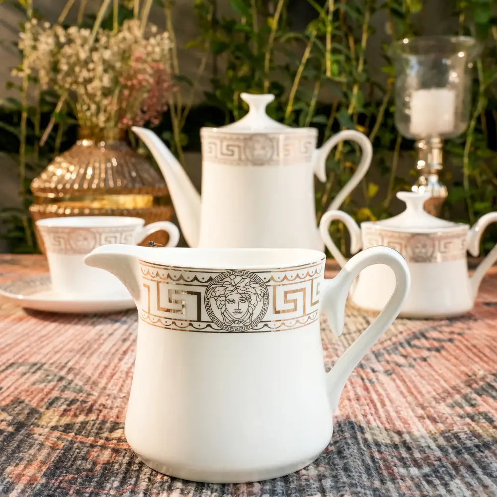 Primum Tea Cup with Golden Coating – Royal Elegance for Tea Time - Cup Saucer